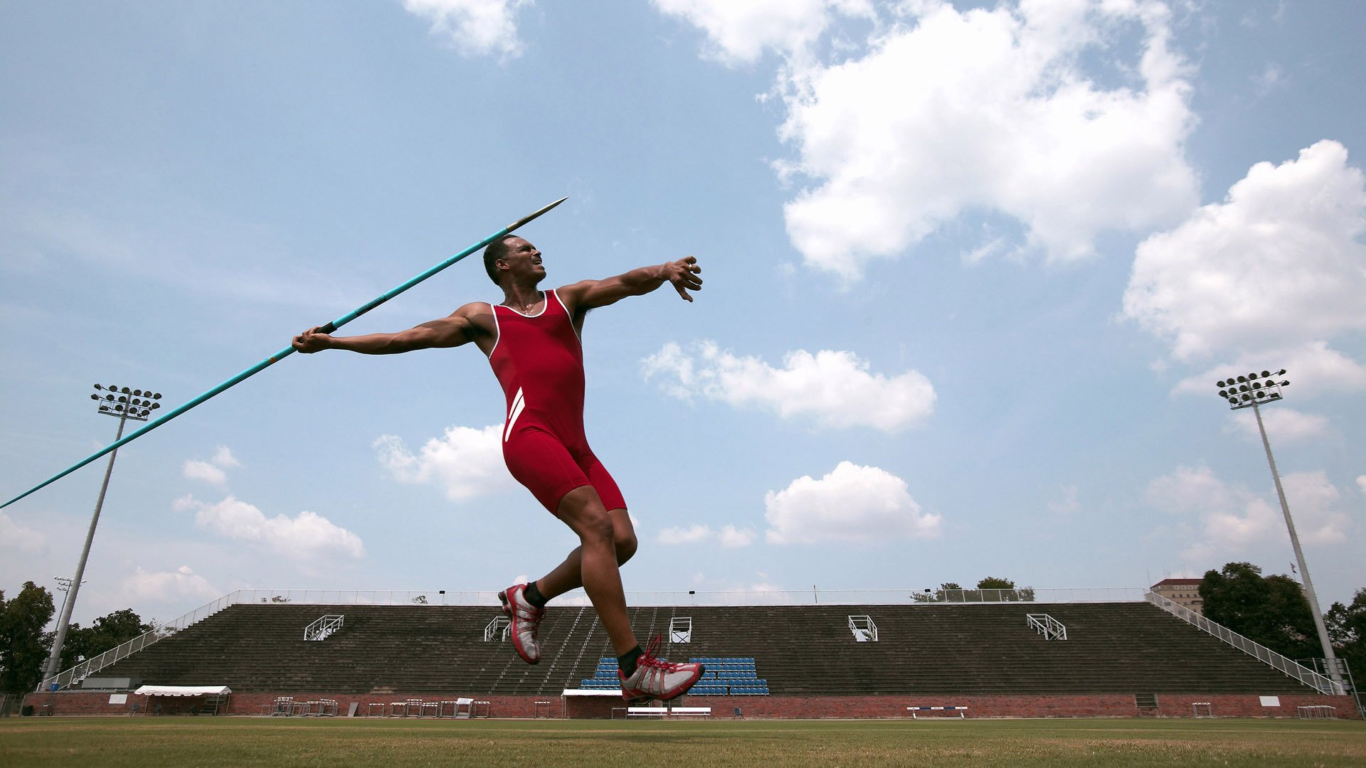 西甲顶级门将的技术剖析，西甲门将60米吊射