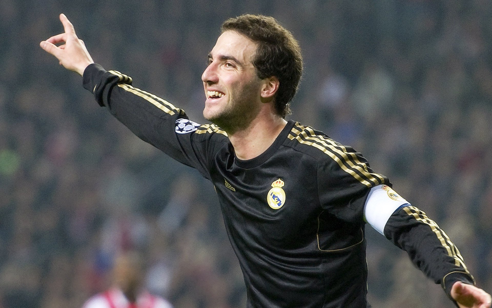 赛季末的“悬念盒子”逐渐揭开！